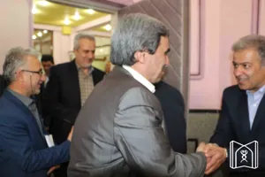 جمعی از مسئولین بیمارستان امام حسین (ع) هشترود با دکتر صومی رییس دانشگاه علوم پزشکی تبریز دیدار کردند