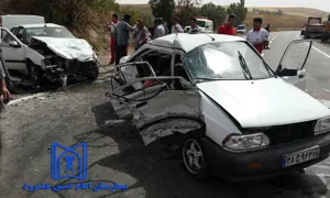 در تصادف دو دستگاه خودروی سواری یک تن کشته و سه نفر مصدوم شدند 