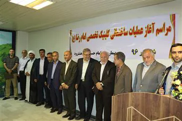 مراسم کلنگ زنی احداث درمانگاه تخصصی امام رضا (ع) هشترود به دست ریاست دانشگاه علوم پزشکی تبریز